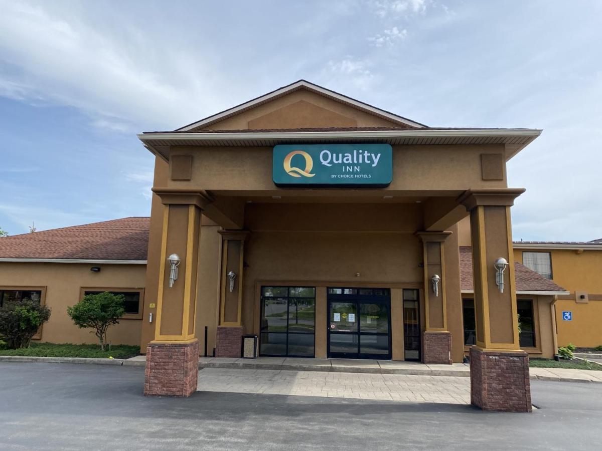 Quality Inn Near Walden Galleria Mall Cheektowaga Exterior photo