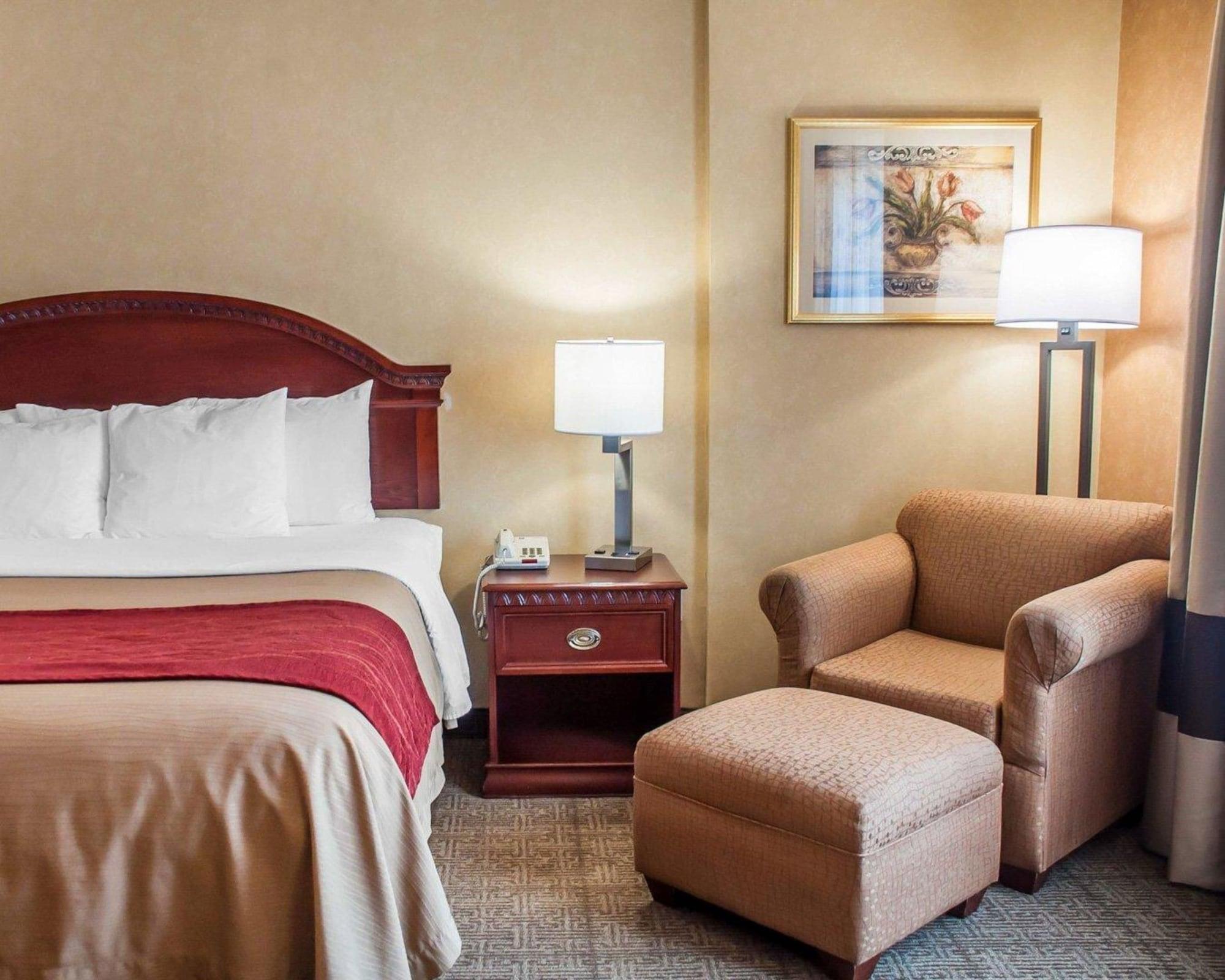 Quality Inn Near Walden Galleria Mall Cheektowaga Exterior photo