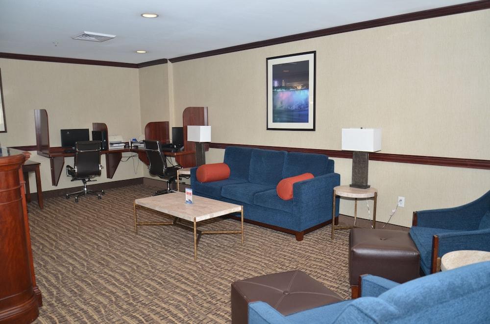 Quality Inn Near Walden Galleria Mall Cheektowaga Exterior photo
